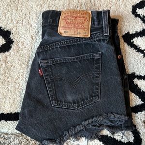 Levi’s high waisted denim shorts black